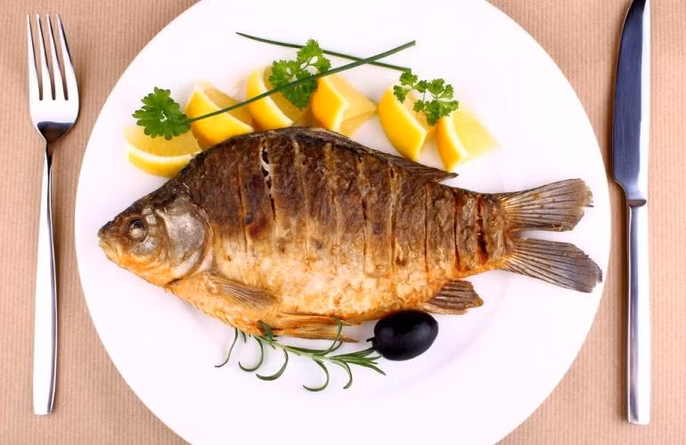 Cá giúp bảo vệ và tránh khỏi nguy cơ bị ung thư, đồng thời tốt cho tim mạch, não bộ cũng như hệ thống miễn dịch.