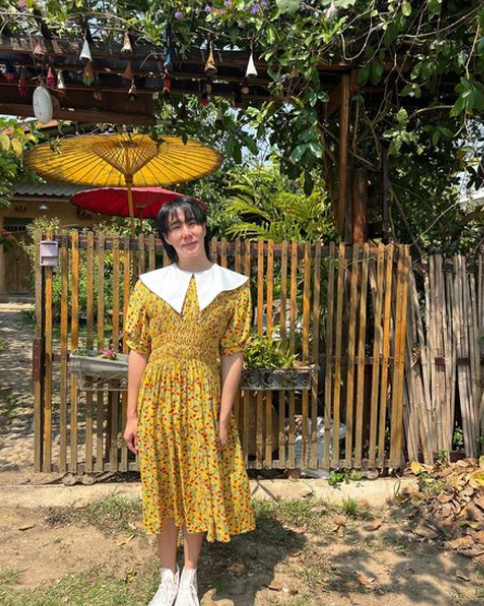 Trên thực tế, Koendanai thuộc cộng đồng LGBT, việc anh diện trang phục phụ nữ nhằm đập tan dư luận và đấu tranh mạnh mẽ cho quyền lợi của cộng đồng LGBT trên khắp thế giới.