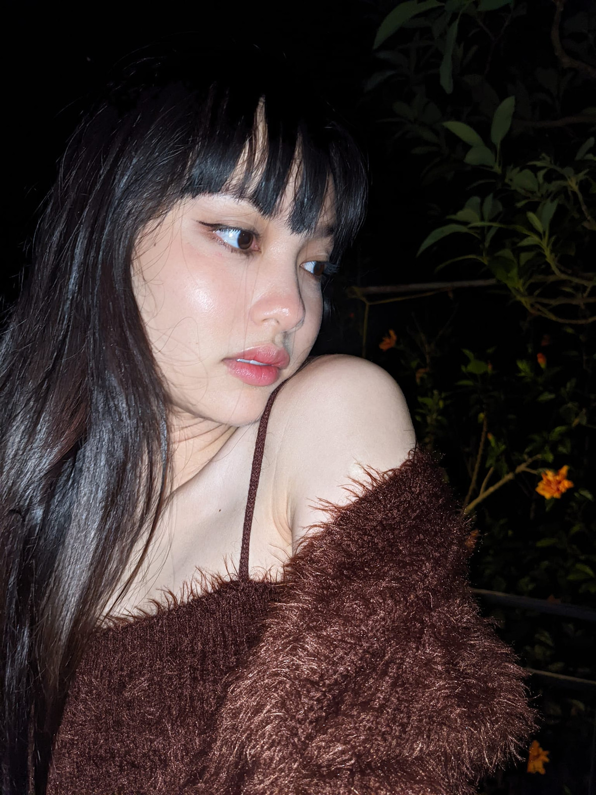 Mặc dù chỉ cao 1m55 nhưng cô vẫn thể hiện mình với công việc người mẫu.