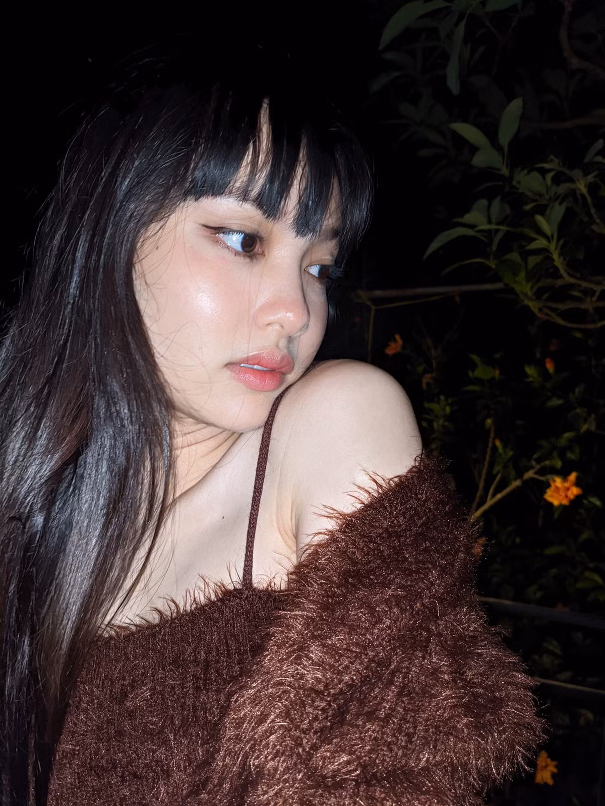 Mặc dù chỉ cao 1m55 nhưng cô vẫn thể hiện mình với công việc người mẫu.