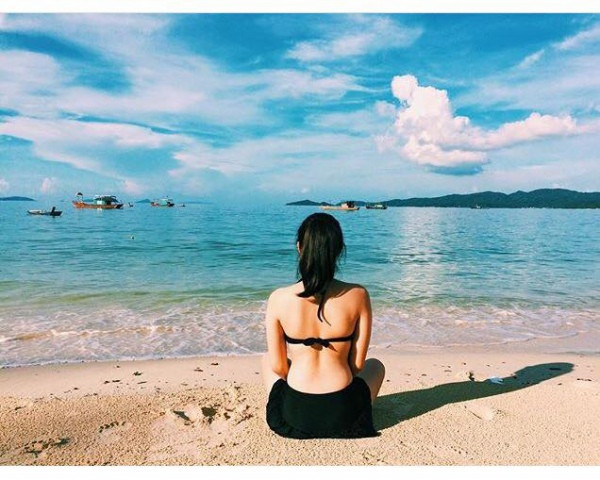 Cô Tô là hòn đảo đẹp nằm ở phía đông của tỉnh Quảng Ninh. Đến đây bạn được đắm mình vào không gian biển nắng gió chan hòa, tận hưởng khung cảnh tuyệt đẹp.