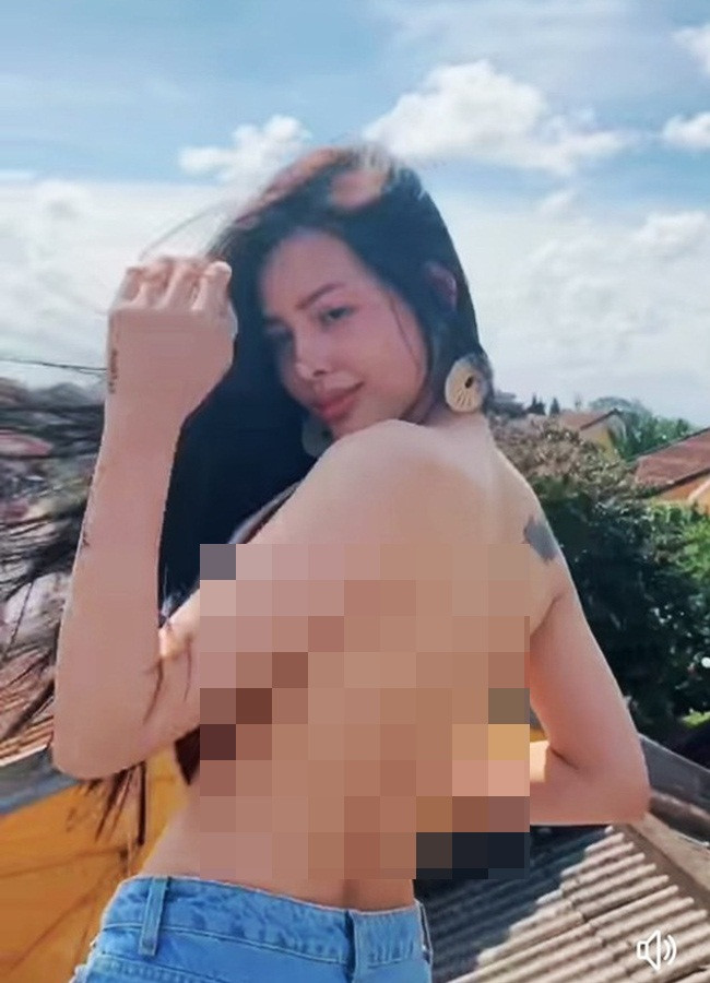 Cộng đồng mạng đã lên án gay gắt và cho đây là hành vi thiếu tôn trọng, ảnh hưởng đến giá trị của một di sản văn hóa nổi tiếng.