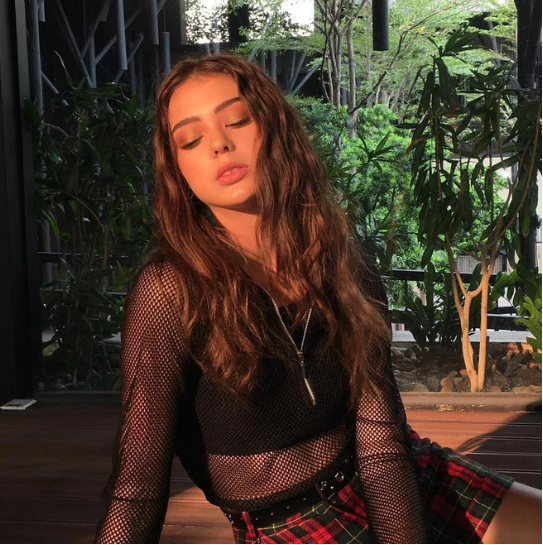 Trước đó, cặp đôi này từng có thời gian dài úp mở khiến netizen phải đoán già đoán non. Dianka từng xuất hiện trong bữa tiệc của gia đình Tiến Dũng nhưng thời điểm đó, cô nàng khẳng định họ chỉ là bạn.