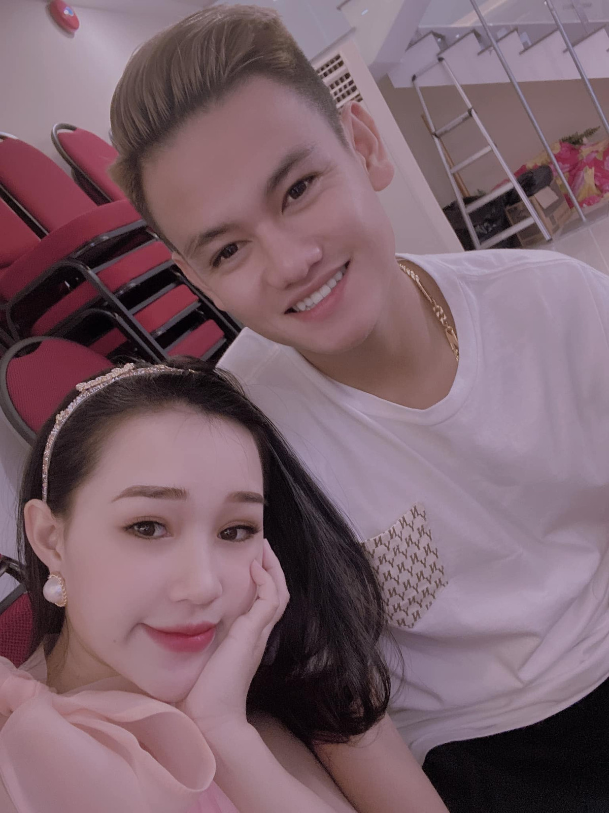 Hồ Tấn Tài và bạn gái lâu năm là những người khá kín kẽ trong chuyện tình cảm.