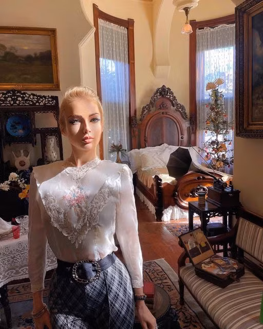 Có thể thấy, Valeria vẫn giữ được phong độ nhan sắc xinh đẹp, thậm chí trong các bức ảnh không phủ nhiều phấn son, lột bỏ kiểu trang điểm búp bê, cô nàng trông còn trẻ trung và ngọt ngào hơn. Ảnh: IGNV