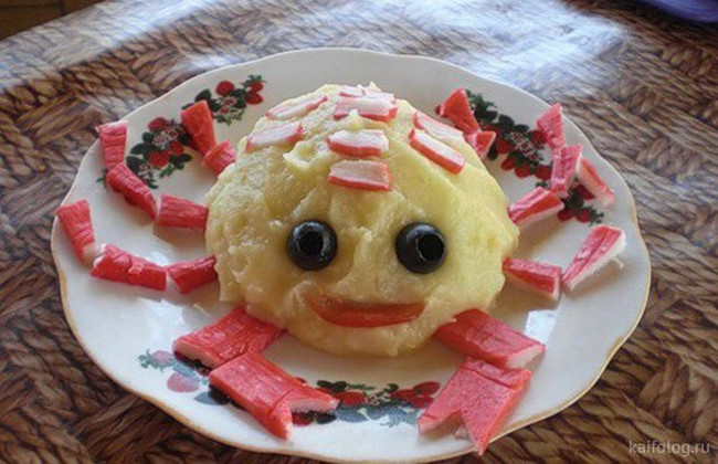 Khả năng cao cô người yêu này vừa xem phim kinh dị tối qua. Ảnh: Tổng hợp