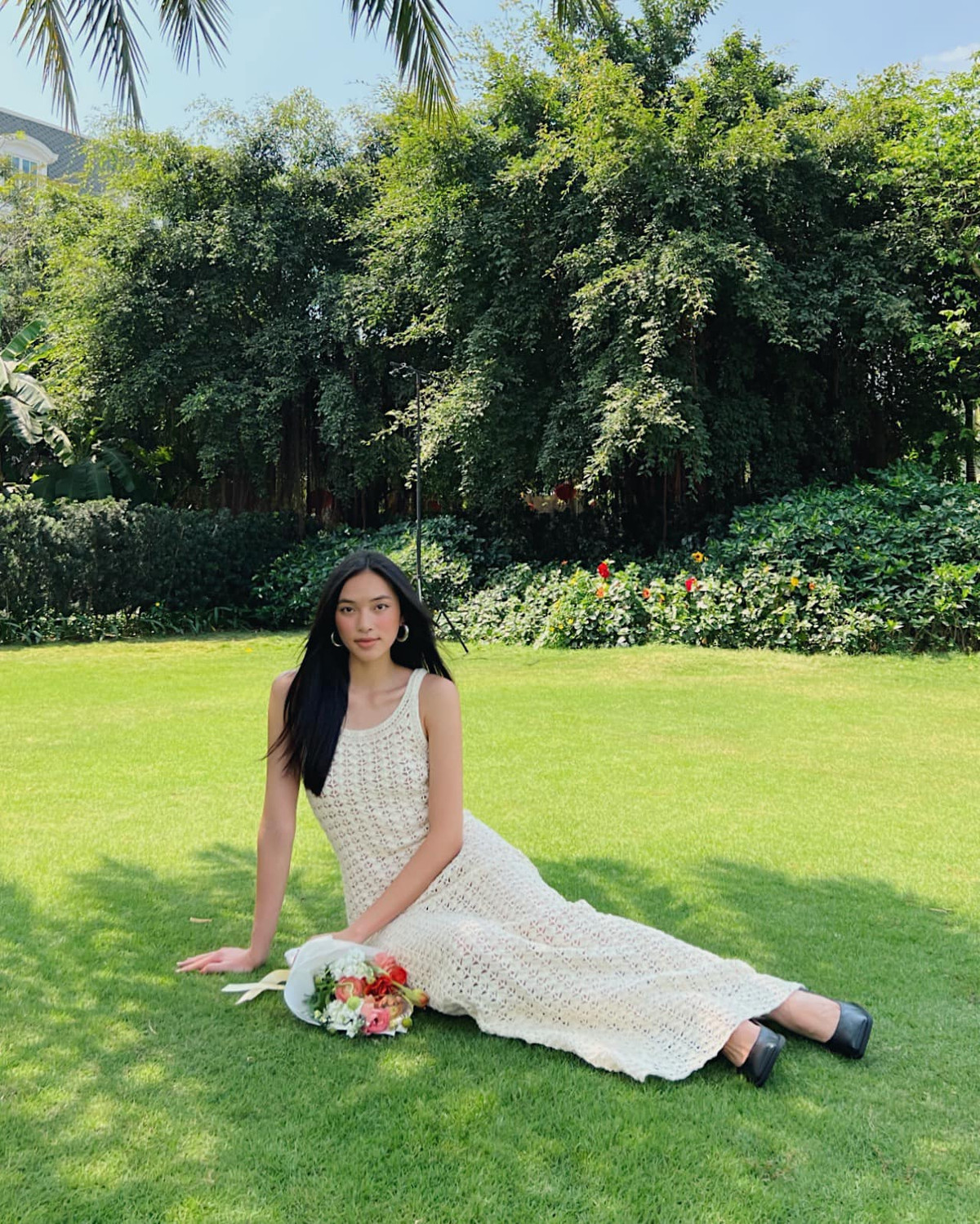 Diệu Linh sở hữu chiều cao 1m67 và cân nặng 48kg. Thân hình cô nàng không quá nóng bỏng.