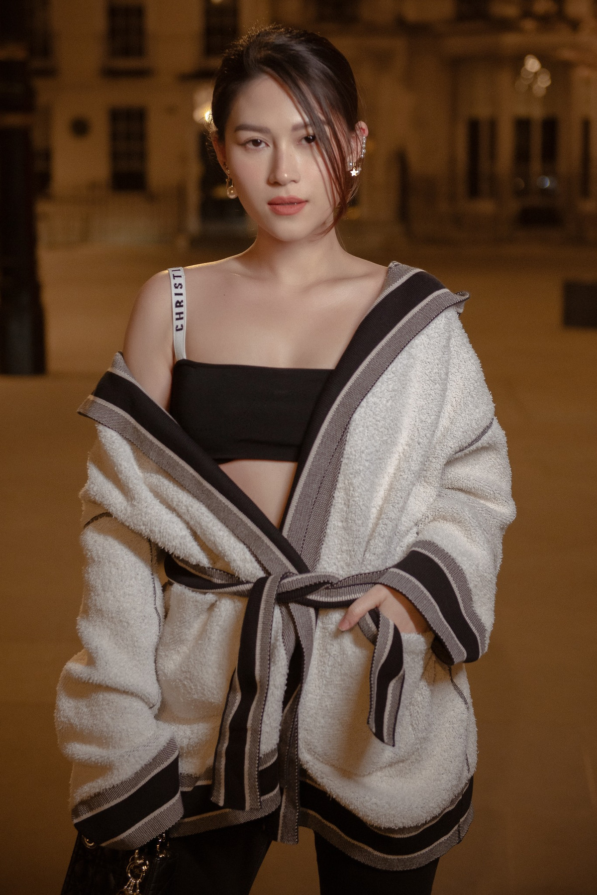 Được biết, Ngọc Thanh Tâm là con gái duy nhất của bà Trịnh Thị Bích Hằng - Chủ tịch HĐQT Hải Vương Group.