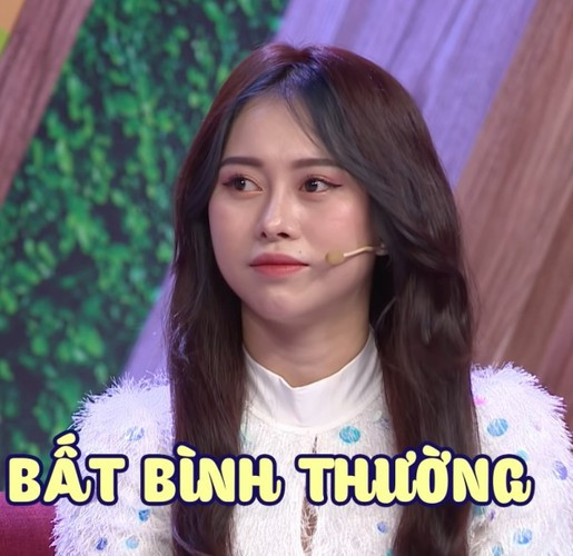 Dù không lung linh bằng những khung ảnh tự đăng, song "chủ tịch triệu view" vẫn giữ được những đường nét xinh đẹp tự nhiên.