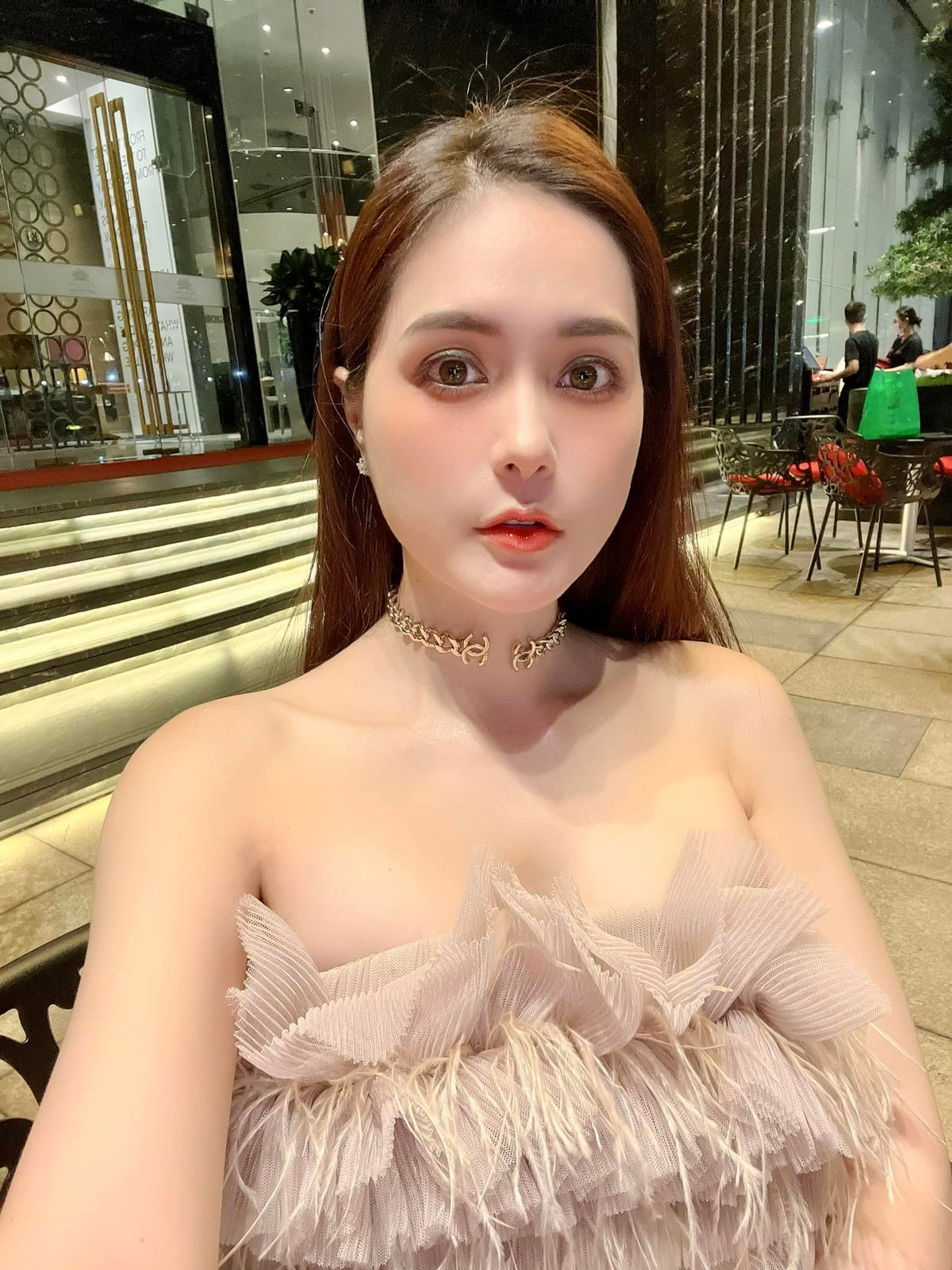 Vợ chồng Đoàn Di Băng từ lâu nổi tiếng về việc chăm làm từ thiện. Họ có hẳn một dự án thiện nguyện mang tên con gái.