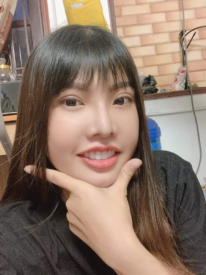 Lấy chồng không bao lâu, 9X khoe mang thai. Đến giữa tháng 7/2021, cô hạ sinh một bé trai vô cùng kháu khỉnh, đáng yêu.