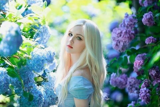 Không ít lần cô bị dính tin đồn phẫu thuật thẩm mỹ. Tuy nhiên, Icy Tenshi khẳng định, vẻ đẹp của cô là hoàn toàn tự nhiên.