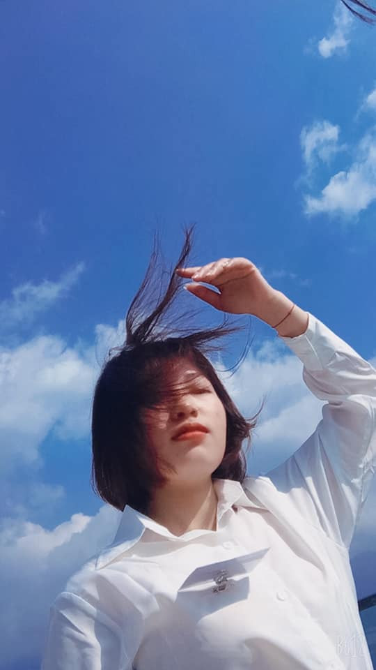 Đã từng không ít người rơi vào tình cảnh dở khóc, dở cười khi nhờ bạn thân chụp ảnh. Ảnh: Nhung