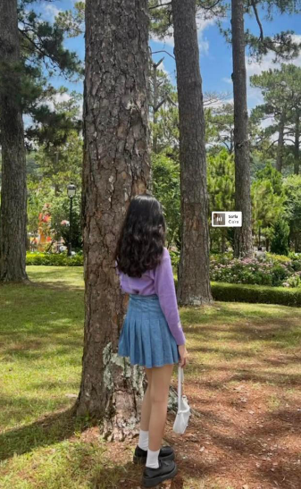 Dù chỉ 14 giây ngắn ngủi thôi cũng làm chao đảo trái tim cư dân mạng khi nàng tiểu thư GenZ gây ấn tượng với đôi mắt to tròn, hàng mi cong vút.