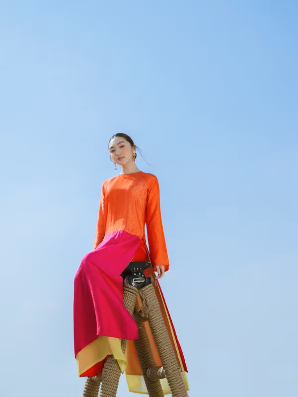 Ngoài nổi tiếng với vai trò beauty blogger, cô nàng còn là một nhân vật "đáng gờm" trên đường đua của hội “rich kid” Việt Nam.