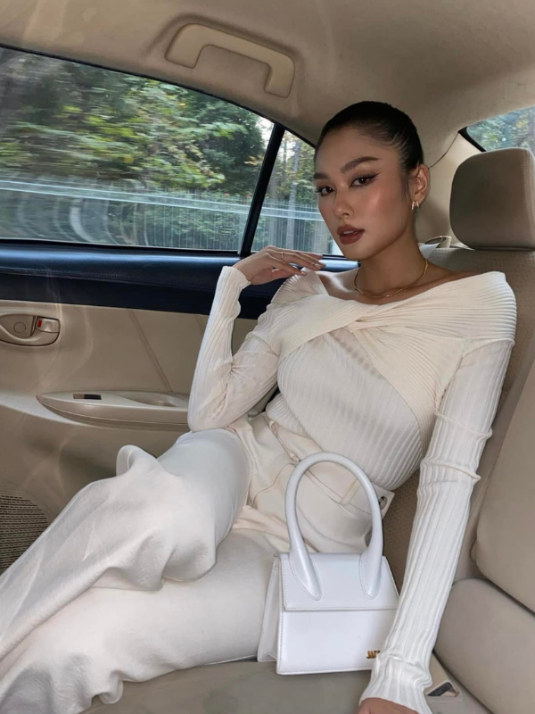 Được biết, Thảo Nhi Lê là con thứ 2 trong một gia đình khá giả với bố mẹ đều là người gốc Việt.