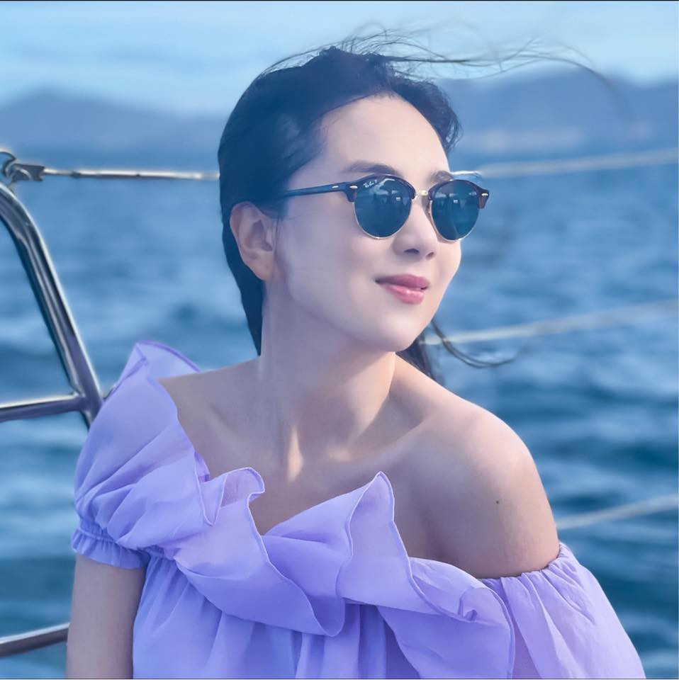 Mặc dù phải chăm sóc cho gia đình nhỏ nhưng MC Mai Ngọc vẫn không ngừng nghỉ cố gắng để đưa những thông tin chính xác đến với khán giả.