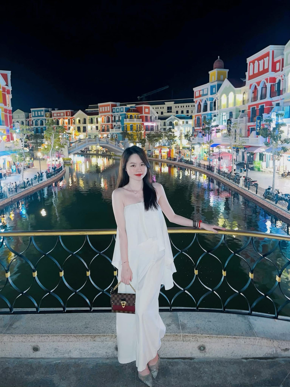 Về nhan sắc, Huỳnh Anh cũng nhận được nhiều lời khen khi dung mạo ngày càng thăng hạng.