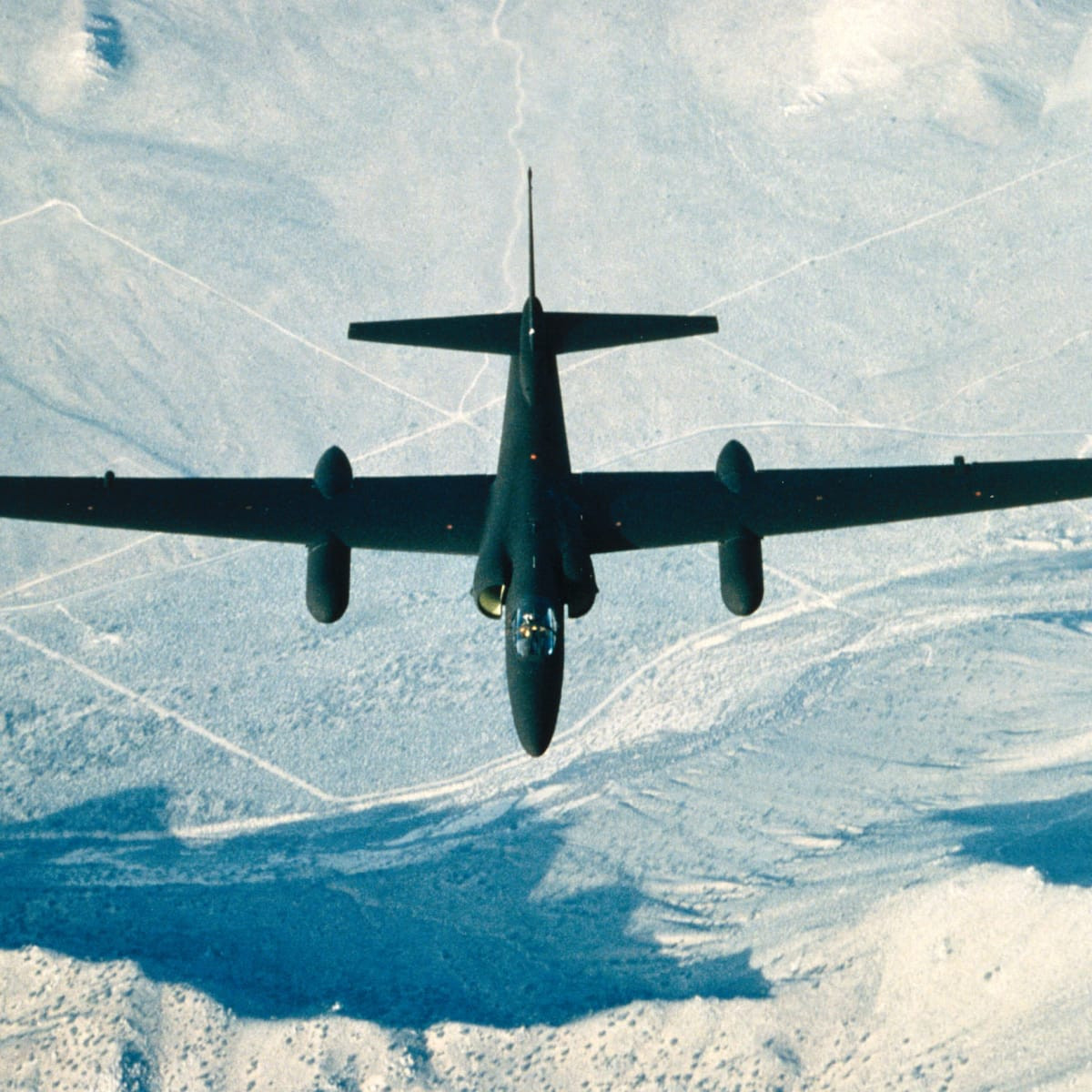 Đến ngày 5/5, giới chức Liên Xô đưa ra tuyên bố về việc quân đội nước này bắn hạ một máy bay do thám Mỹ nhưng không đề cập tới chuyện bắt được phi công.