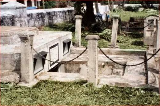 Để sự việc không tái diễn, dòng họ này quyết định di dời các cỗ quan tài và đem chôn cất trong nghĩa trang địa phương. Vì vậy, hầm mộ bị bỏ hoang trong nhiều năm qua.