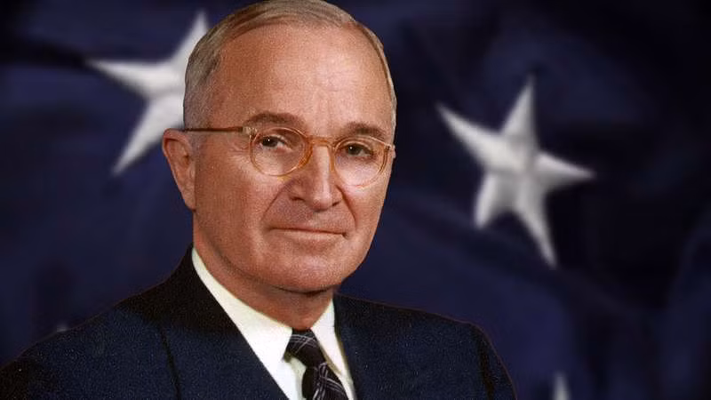 Năm 1950, Tổng thống Mỹ Harry Truman và gia đình chuyển đến sống tại khu dinh thự Blair-Lee trên Đại lộ Pennsylvania, thủ đô Washington DC khi Nhà Trắng tiến hành sửa chữa.