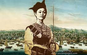 Dưới sự chỉ huy của Ching Shih, đội cướp biển không dám làm loạn bởi bất cứ kẻ nào có ý định phản bội sẽ bị bà ra lệnh truy sát đến cùng. Với những luật lệ và số lượng hải tặc lớn như vậy, đội cướp biển của Ching Shih cướp được số tài sản khổng lồ khiến các tàu đi biển khiếp sợ.