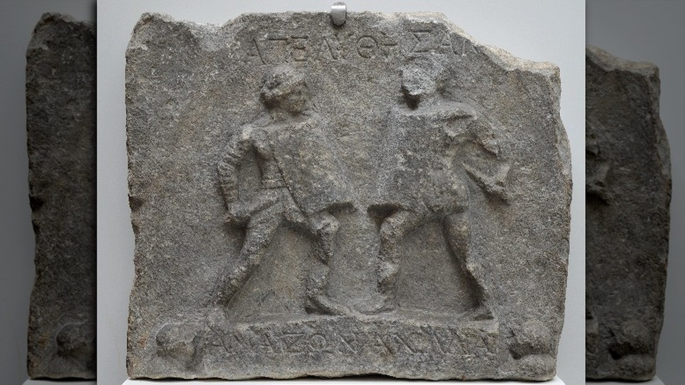 Do đó, nhiều nữ võ sĩ bị thương trong các cuộc chiến tại đấu trường dù giành được chiến thắng. Những người thua cuộc có thể bị thương tật nặng, thậm chí có nguy cơ tử vong ngay trên đấu trường.