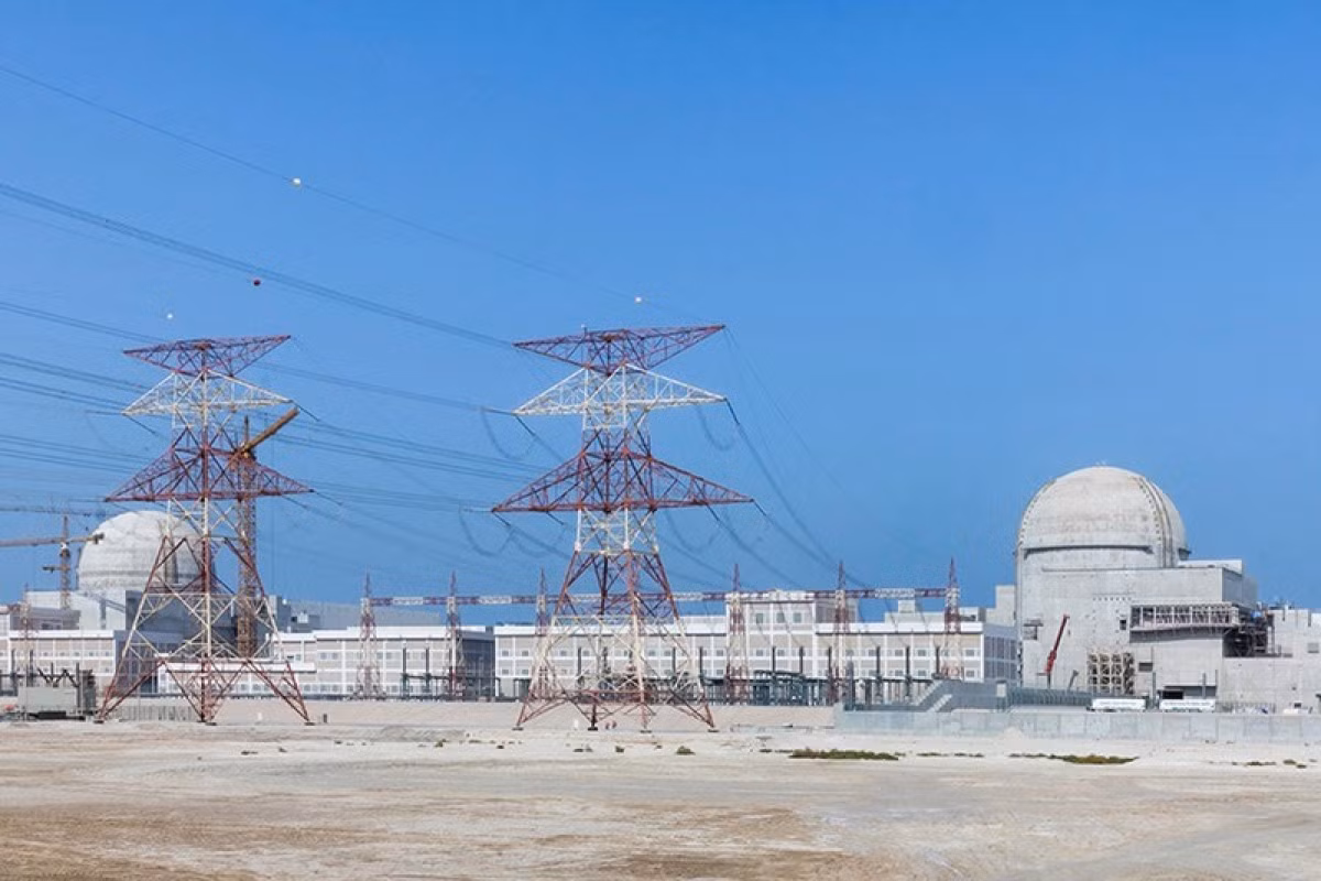 Vào ngày 6/4 vừa qua, thế giới đón nhận một tin vui khi Các Tiểu vương quốc Arab thống nhất (UAE) thông báo nhà máy điện hạt nhân Barakah bắt đầu các hoạt động thương mại.