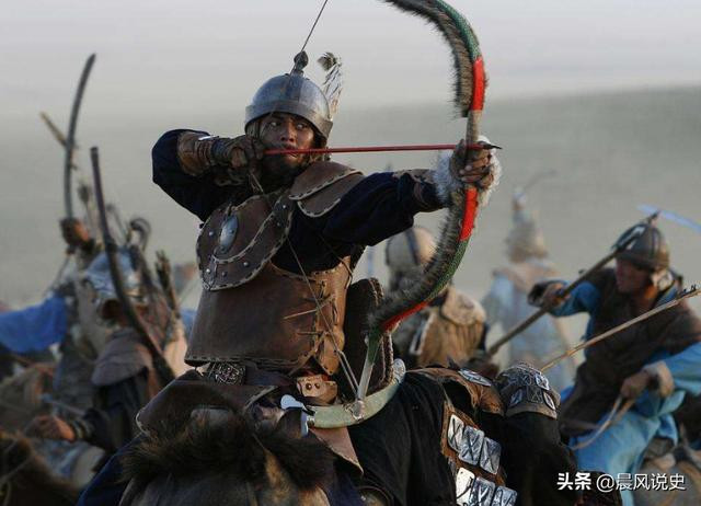 Trong số này, các chuyên gia tìm thấy gần 100 loại mũi tên tại Trung Quốc. Những đầu mũi tên được sử dụng nhiều nhất tại Trung Quốc thời phong kiến là mũi tên ba cạnh.