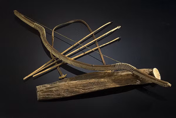 Các nhà khảo cổ tìm được hàng trăm loại đầu mũi tên của nhiều nền văn minh cổ xưa tại các nước trong thời gian qua.