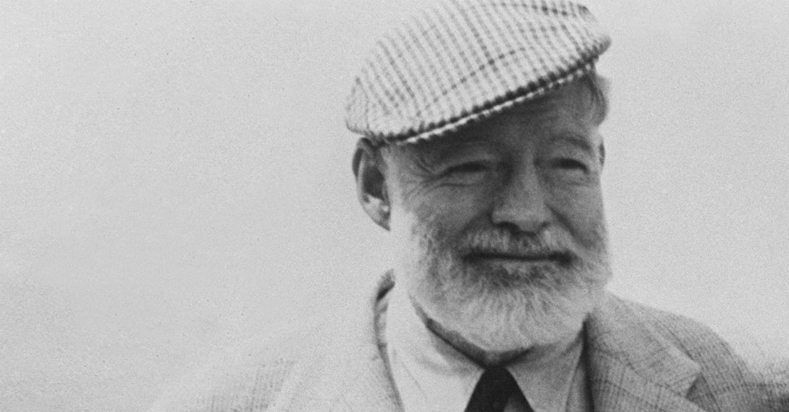 Cũng trong năm đó, nhà văn Hemingway sang Trung Quốc. Tuy nhiên, ông không được Liên Xô giao cho nhiệm vụ thực tế nào.
