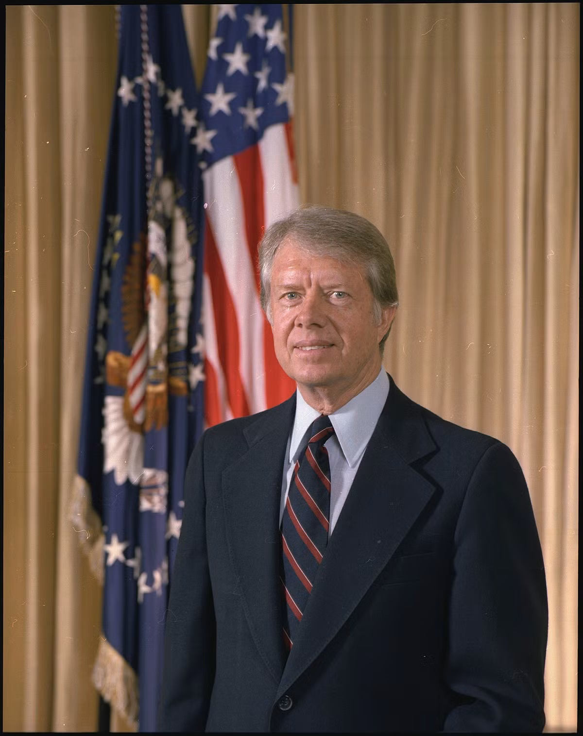 Vào ngày 18/9/1973, Tổng thống Mỹ Jimmy Carter báo cáo về việc nhìn thấy UFO. Ông chủ Nhà Trắng tiết lộ rằng đã chứng kiến cảnh tượng kỳ bí đó vào tháng 10/1969.