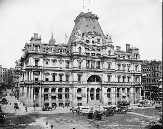 Tòa nhà bưu điện kiên cố ở Boston, Massachusetts năm 1900.