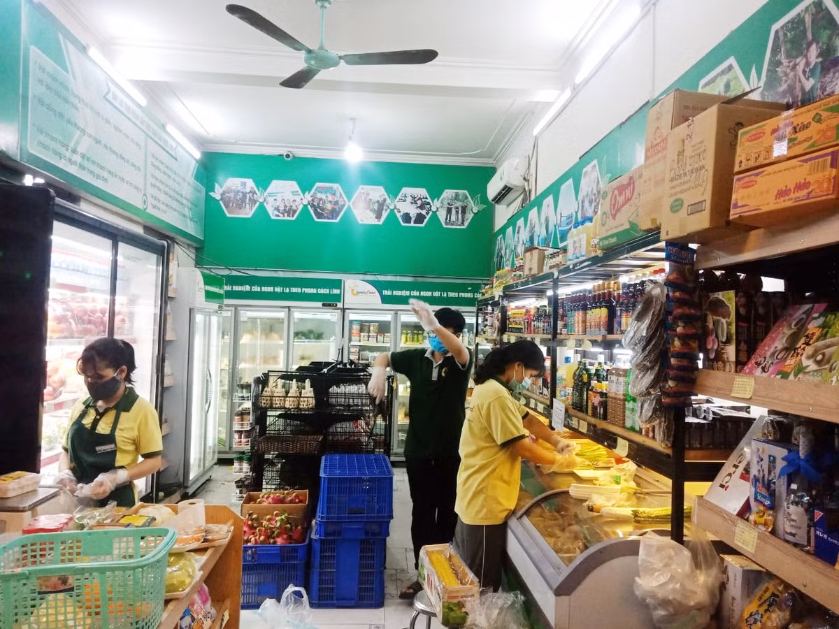 Chu chuoi cua hang CleverFood noi gi sau vu gioi luc nhuc trong ca kho?-Hinh-3