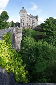 Dù vậy, các chuyên gia vẫn chưa thể khẳng định đây là lời giải chính xác nhất cho hiện tượng hàng trăm con chó tìm đến cái chết khi đi qua cầu Overtoun. Vậy nên, các nhà nghiên cứu vẫn tìm kiếm lời giải chính xác nhất để giải mã bí ẩn này.