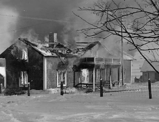 Máy bay của Liên Xô ném khoảng 10 quả bom xuống đảo Kallaxön. May mắn là không có người nào thương vong. Tuy nhiên, một số tòa nhà dân cư bị hư hại.