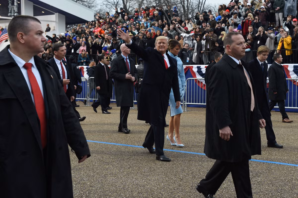 Không chỉ bảo vệ Tổng thống Mỹ đương nhiệm, các cựu Tổng thống và gia đình, mật vụ còn đảm bảo an toàn cho các thành viên trong gia đình ông chủ Nhà Trắng, Phó Tổng thống Mỹ, các nguyên thủ quốc gia khi công du tời Mỹ...