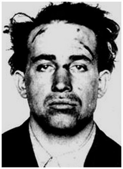 Năm 21 tuổi, Nelson có hành động quấy rối Mary Summers, 12 tuổi. Hành vi phạm tội của gã không thực hiện được khi bé gái la hét và được mọi người tới cứu kịp thời.