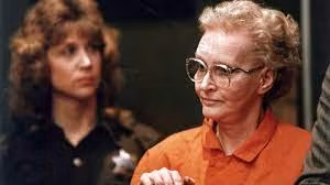 Tội ác của Dorothea bị phanh phui khi người dân sống xung quanh nhà trọ của bà ở California báo cáo giới chức trách về việc có mùi hôi thối kỳ lạ vào tháng 7/1988.