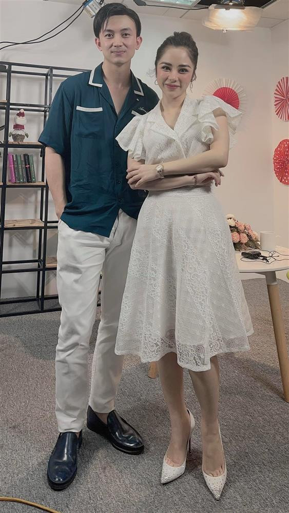 Ban gai Huynh Anh len anh nhu 1m70, thuc te 