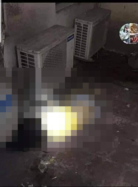 Đến 1h sáng ngày 4/8 lực lượng chức năng đã tiến hành đưa thi thể cháu bé xấu số về nhà xác bệnh viện Thanh Nhàn theo yêu cầu của gia đình. Liên quan đến vụ việc này, lãnh đạo Công an phường Hoàng Liệt cho biết, hiện cơ quan công an đang điều tra làm rõ nguyên nhân.