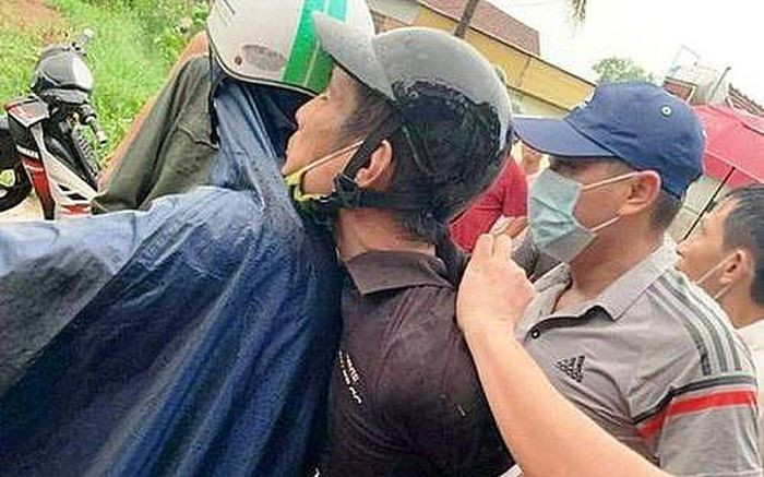  Bắt được hung thủ giết người cố thủ nhiều giờ trong rừng: Ngày 2/8, Công an tỉnh Nghệ An cho biết, chỉ vì mâu thuẫn nhỏ, Lương Đăng Tuấn (trú tại Nghĩa Đàn, Nghĩa An) đã dùng dao chém tử vong người khác rồi bỏ trốn vào rừng. Sau nhiều giờ truy bắt, lực lượng CA đã khống chế thành công đối tượng nguy hiểm này. 