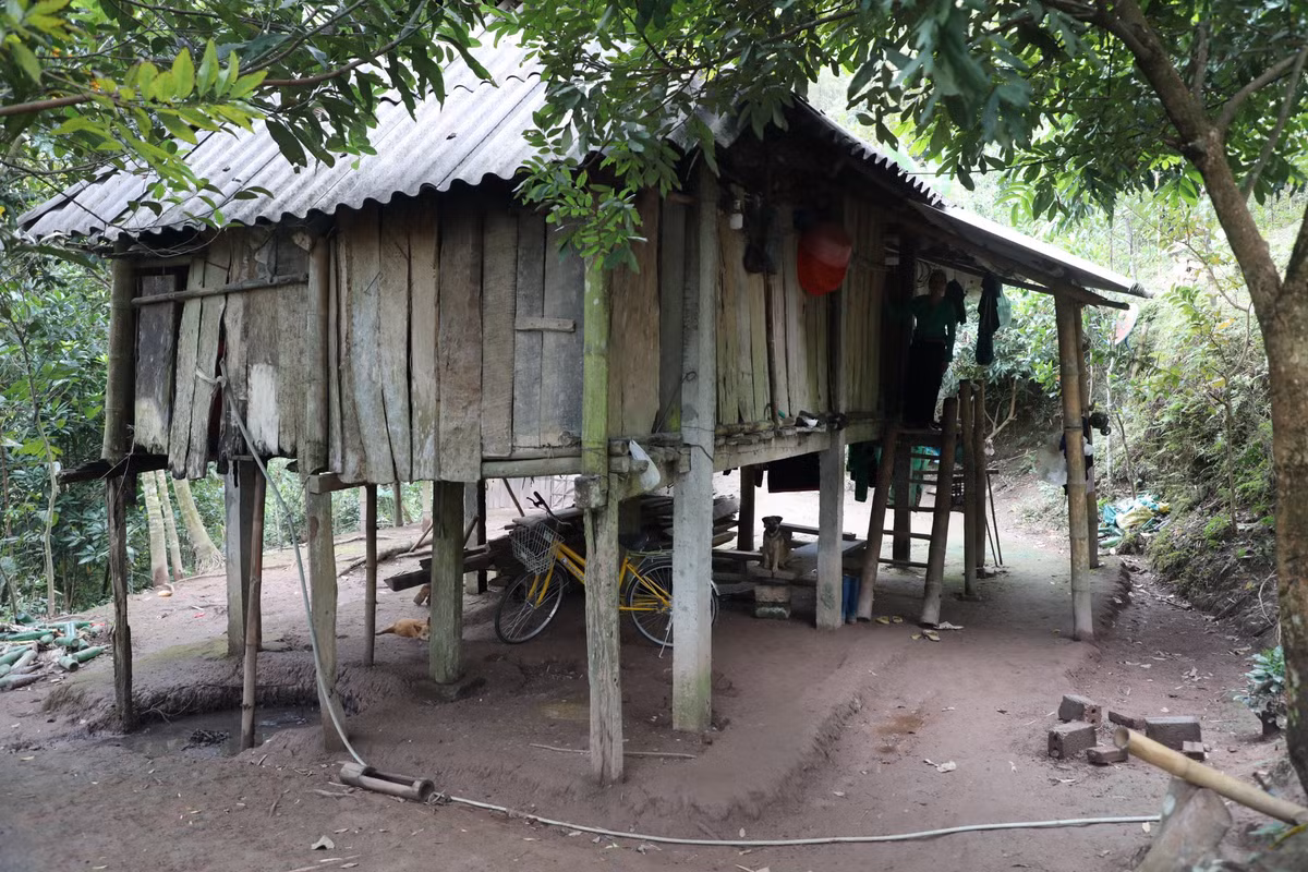 Gia đình ông Tới sẽ không còn phải sống trong căn nhà tạm bợ, dột nát nữa khi có căn nhà mới khang trang hơn.