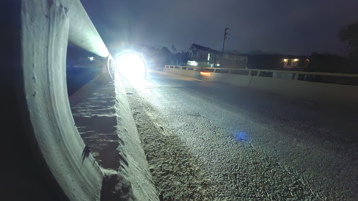 Giải pháp sửa chữa cầu Sỏi được Cục Đường bộ Việt Nam đưa ra là tháo dỡ kết cấu nhịp dầm hiện tại để thi công mố mới; lắp đạt lại kết cấu nhịp; gia cường hệ dầm chủ, hoàn trả mặt cầu, khe co giãn, vuốt nối êm thuận đường đầu cầu.