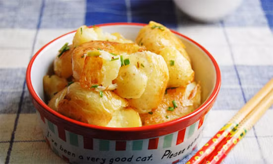 Canh bao: 5 thuc pham khong duoc de qua dem