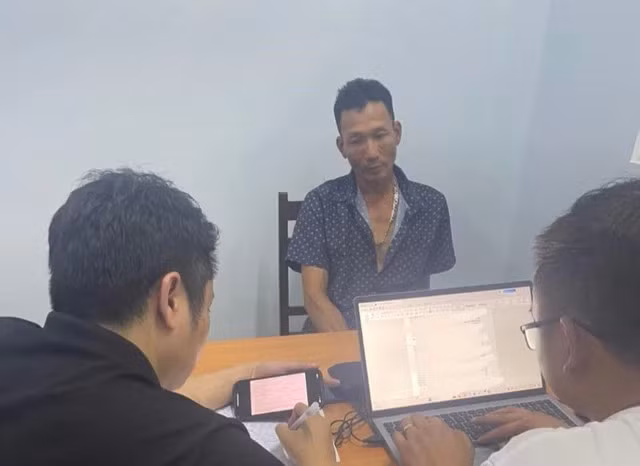 Bat doi tuong giet nguoi, thay ten doi ho, tron truy na hon 30 nam