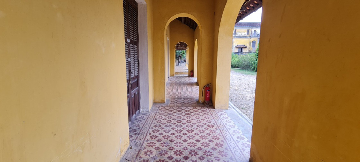 ##b###Cung An Định là công trình kiến trúc nghệ thuật độc đáo của triều Nguyễn, có sự giao thoa mạnh mẽ giữa kiến trúc phương Đông và phương Tây.