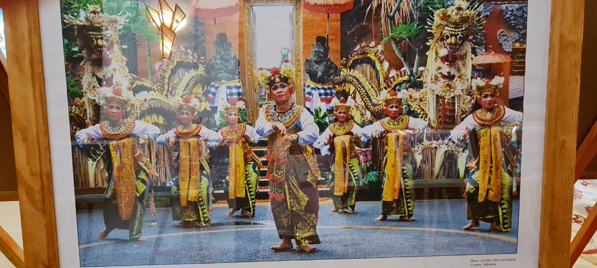 Triển lãm quy tụ những bức ảnh mang đậm nét văn hóa đặc trưng của các quốc gia trong khu vực ASEAN.