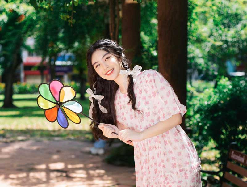 Nhiều khán giả còn mong rằng, Lọ Lem sẽ đi thi hoa hậu trong tương lai không xa.