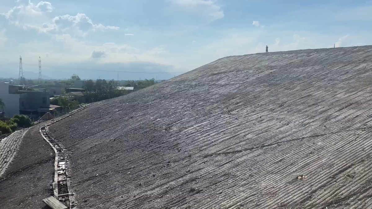 Cách đây 1 tuần, Bí thư Thành ủy Đà Nẵng Nguyễn Văn Quảng đã đến kiểm tra thực tế dự án đầu tư xây dựng công trình hạ tầng kỹ thuật Cụm công nghiệp Cẩm Lệ.